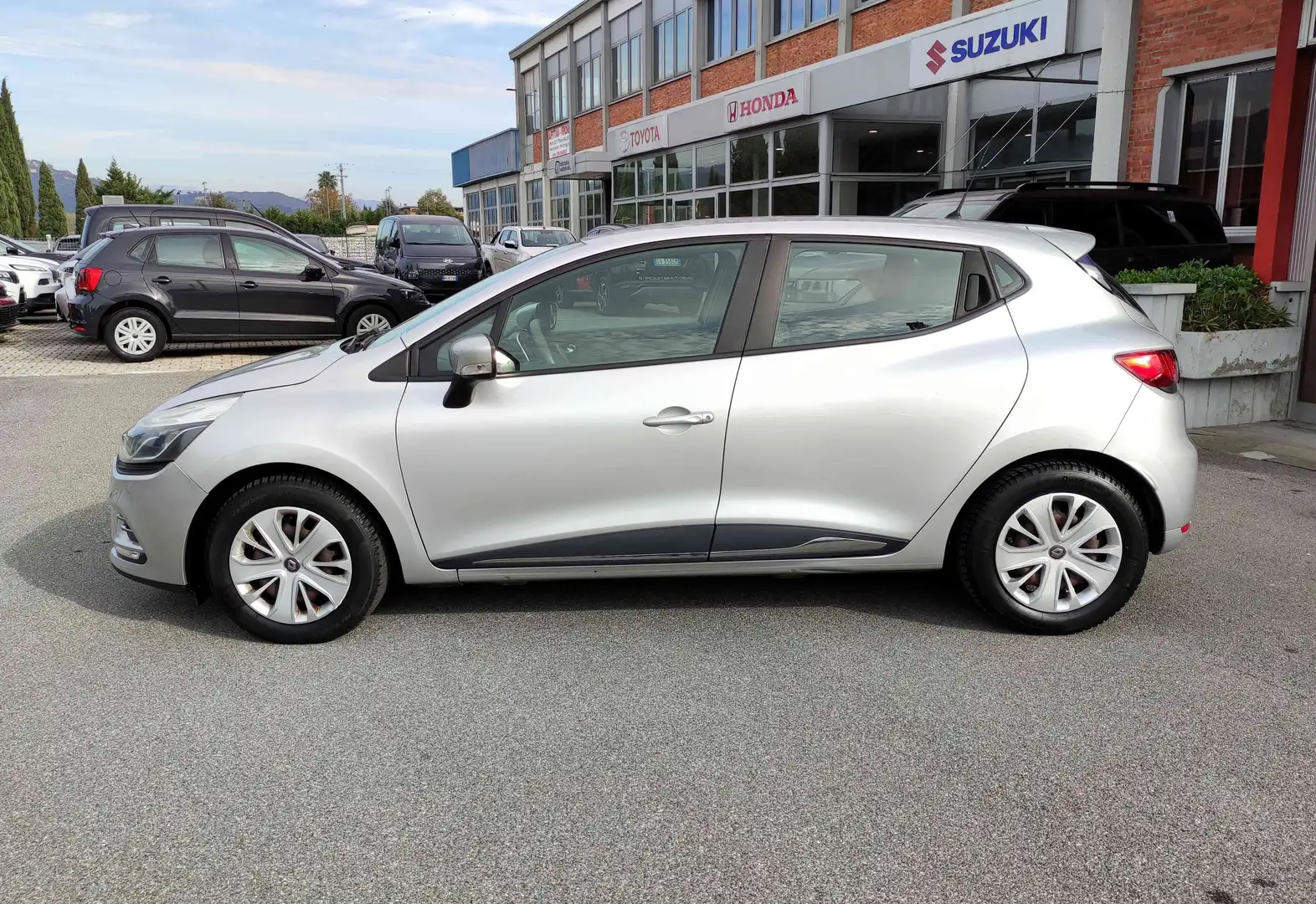 Renault Clio Clio IV 2017 0.9 tce energy Life 90cv Argento - 2