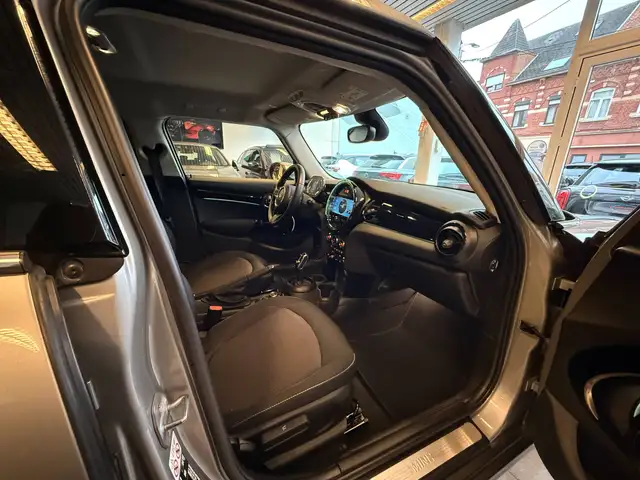 MINI Hatch view 14