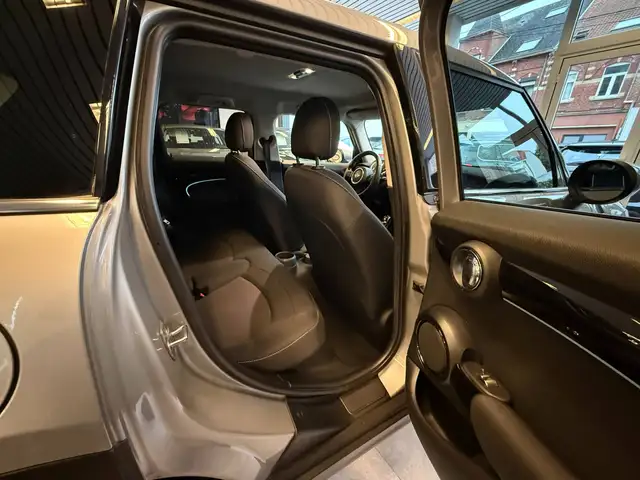 MINI Hatch view 15