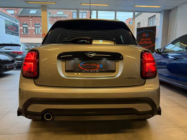 MINI Hatch view 8