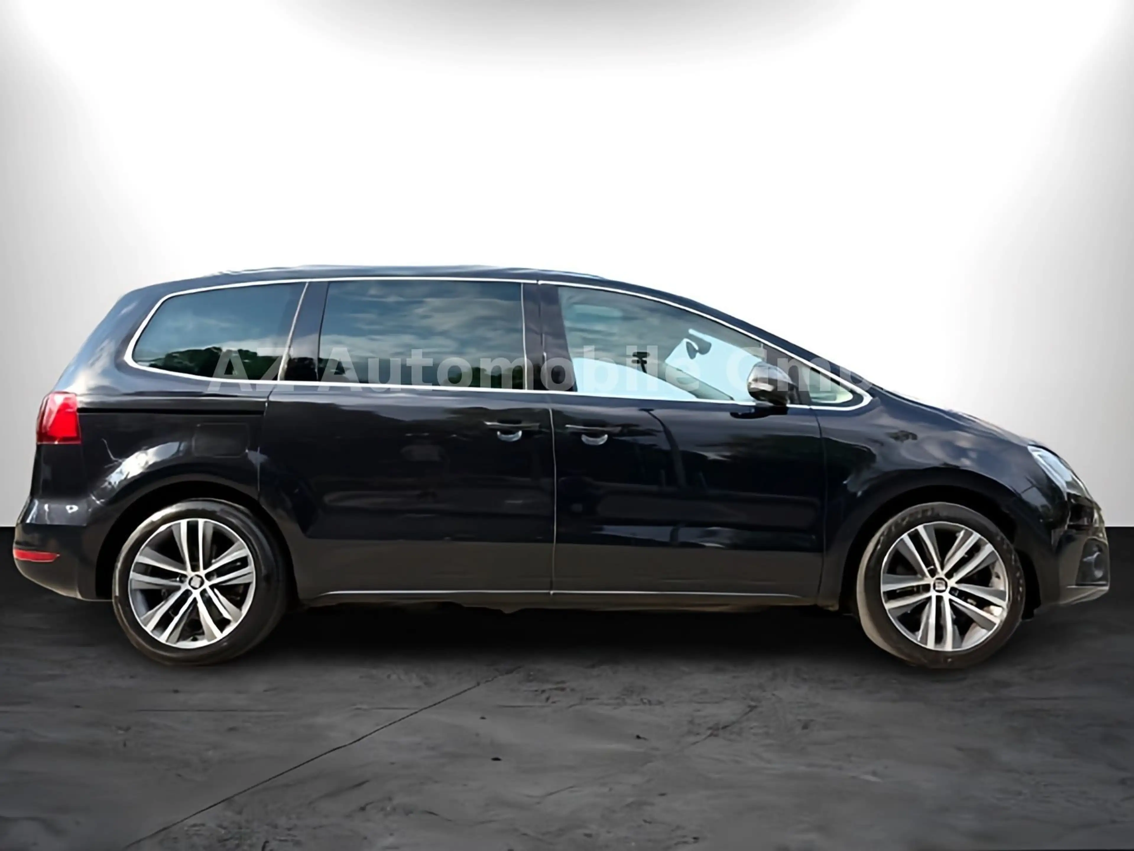 SEAT Alhambra FR-Line2.0TDI DSG/PANO/AHK/LED/GARANTIE — photo 6