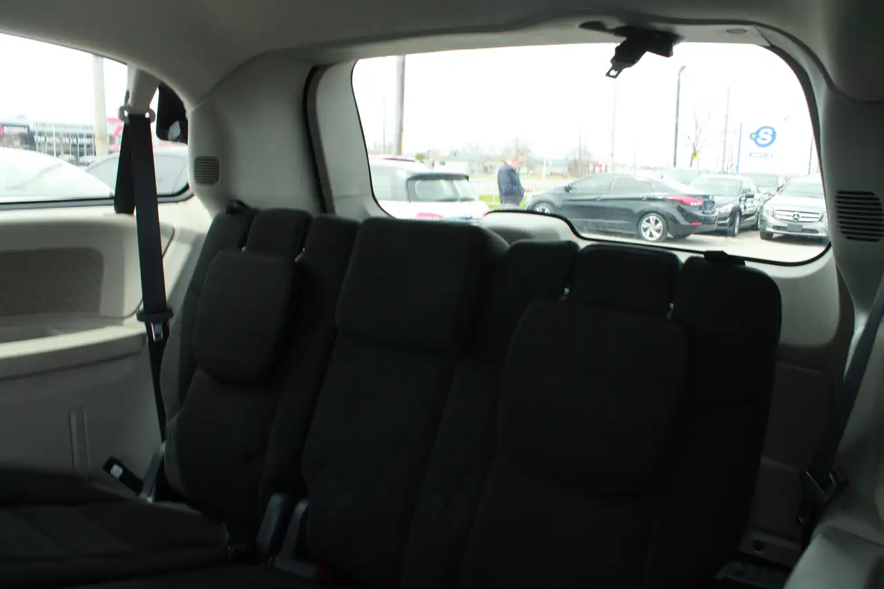 Dodge Grand Caravan снимка Dodge Grand Caravan