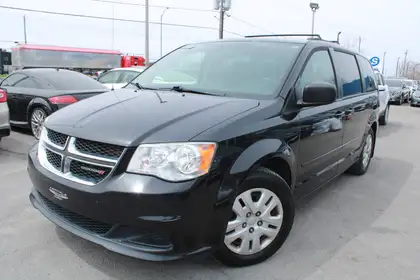 Black 2017 Dodge Grand Caravan SXT FWD Minivan Front-Wheel Drive 6-Speed Automatic