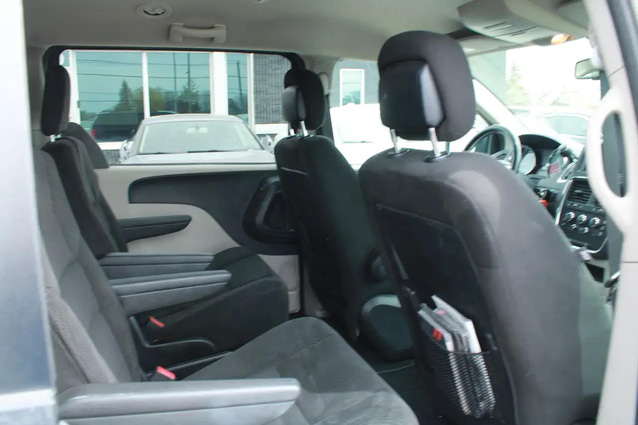 Dodge Grand Caravan снимка Dodge Grand Caravan