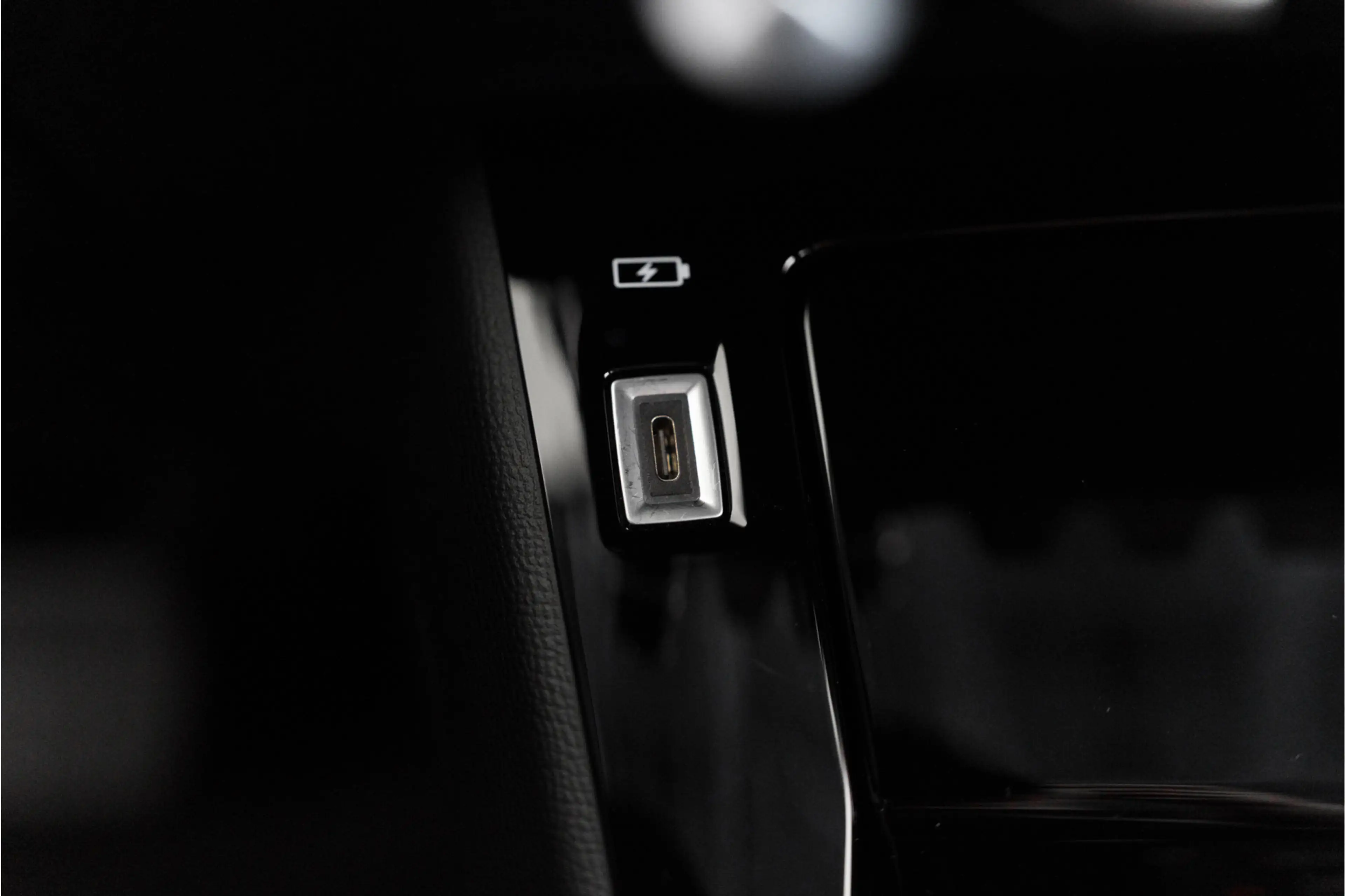 Peugeot e-208 EV Allure 50 kWh| Warmtepomp | 11 kW 3-fase | Came — photo 24