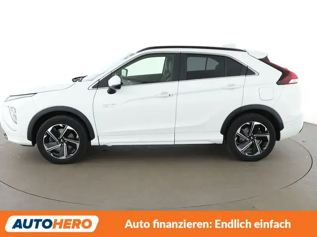 Mitsubishi Eclipse Cross view 3