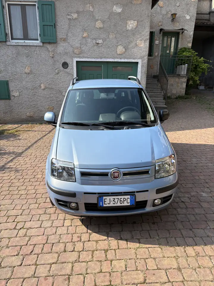 Fiat Panda 1.2 Dynamic Mamy 69cv E5 — photo 1 of 5