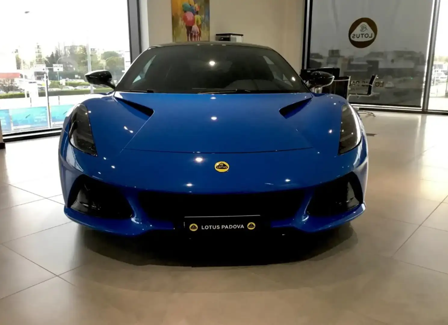 Lotus Emira i4 2.0 Modrá - 2