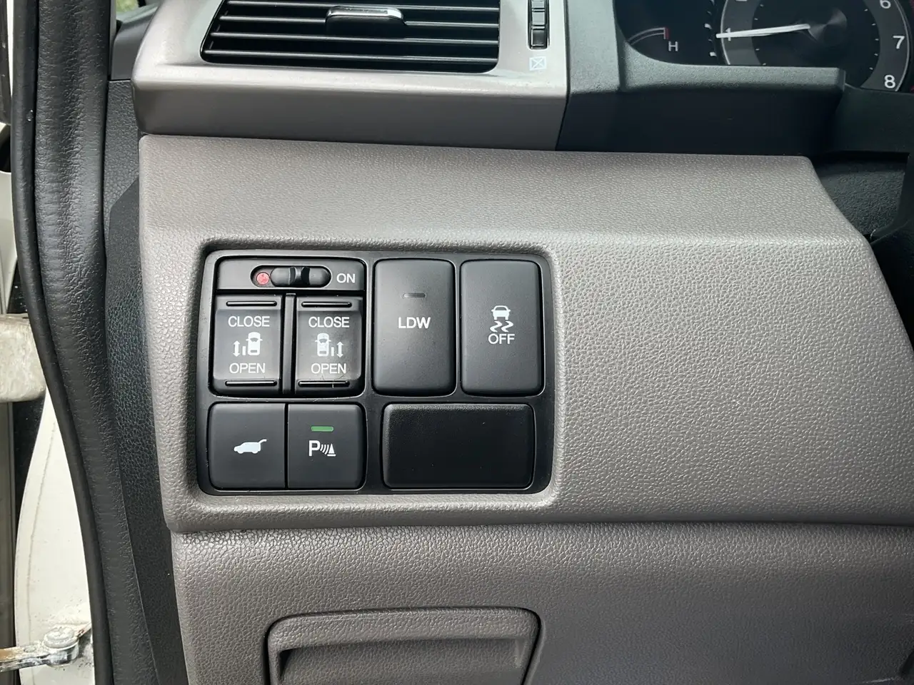 Honda Odyssey photo Honda Odyssey