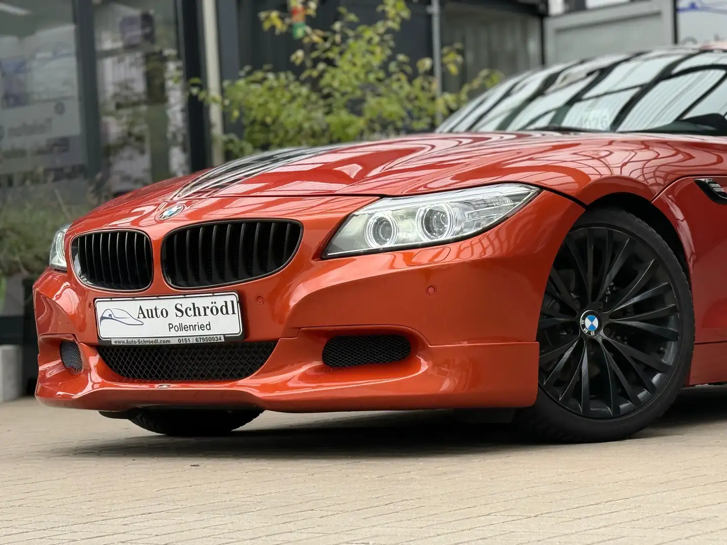 BMW Z4 Design Pure Traction sDrive18i, Alcantara, HiFi Оранжевий - 2