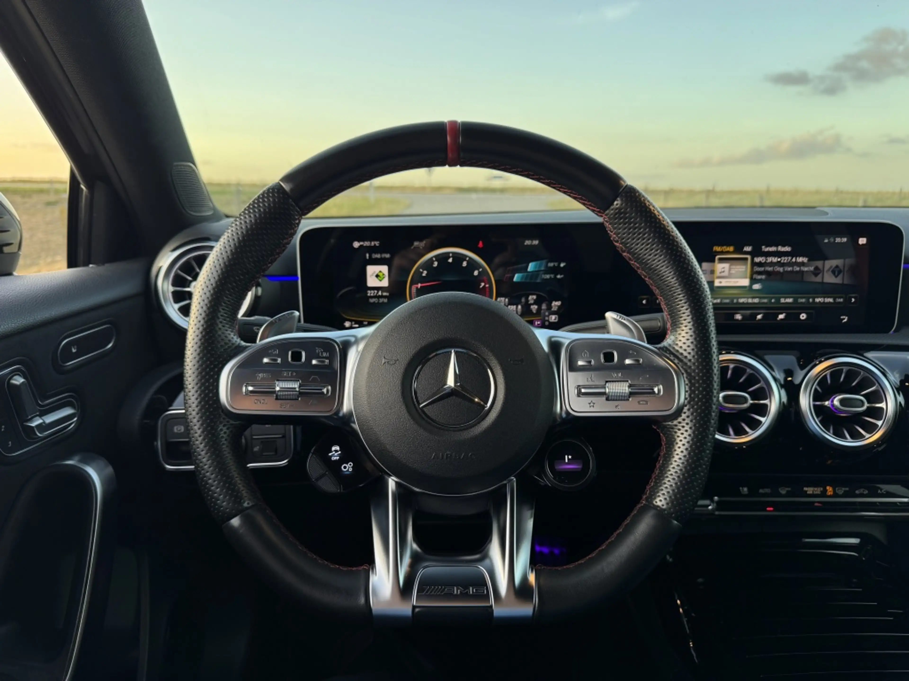 Mercedes-Benz A 35 AMG Aero pack Sportstoel Memory 360 Cam. Sfeerverl. — photo 15