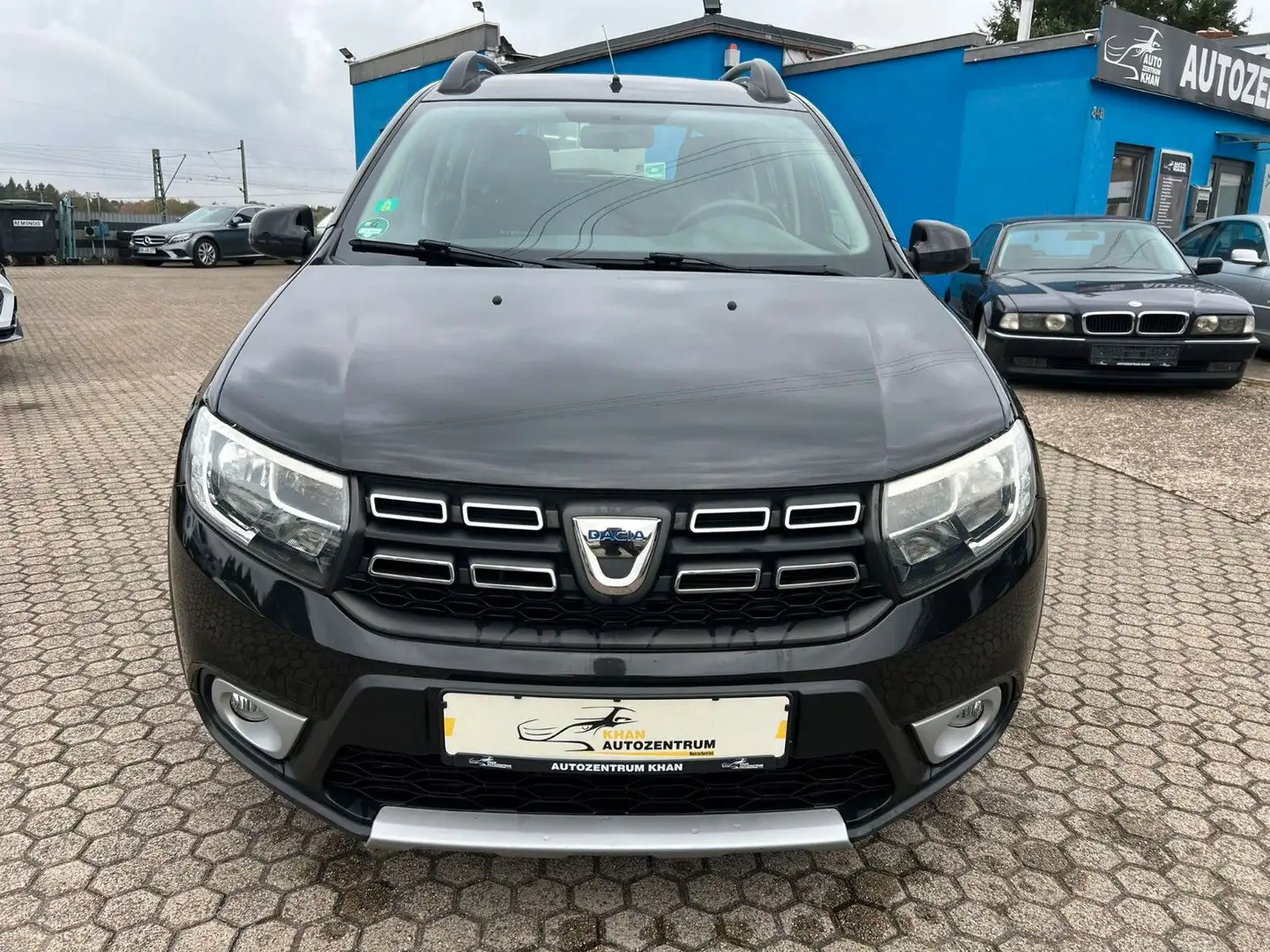 Dacia Sandero II Stepway Celebration NAVI/PDC/KAMERA Schwarz - 2
