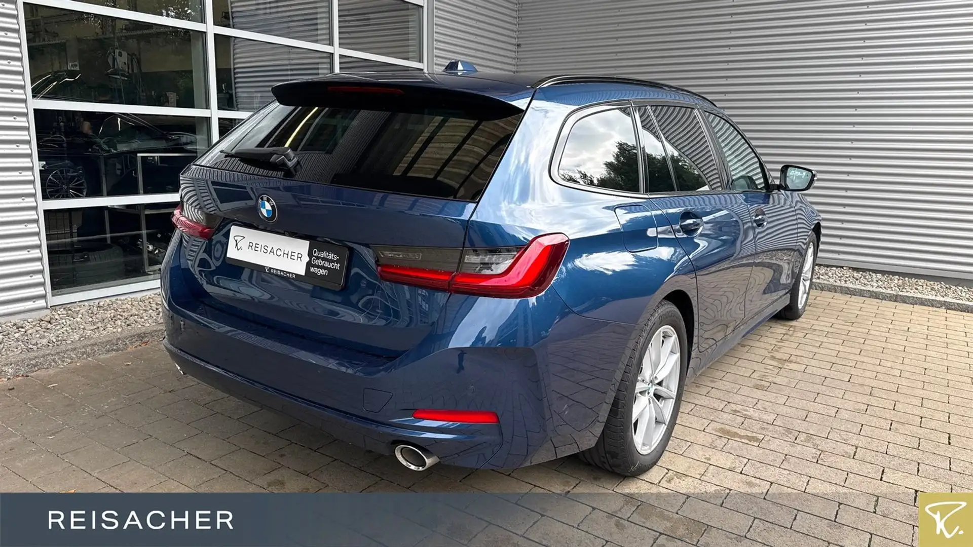 BMW 318 d A AHK ACC H/K Standhzg Sportsitze DAB 17" Blau - 2