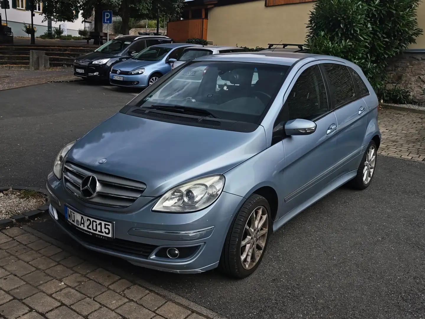 Mercedes-Benz B 180 B-Klasse Diesel CDI Silber - 1