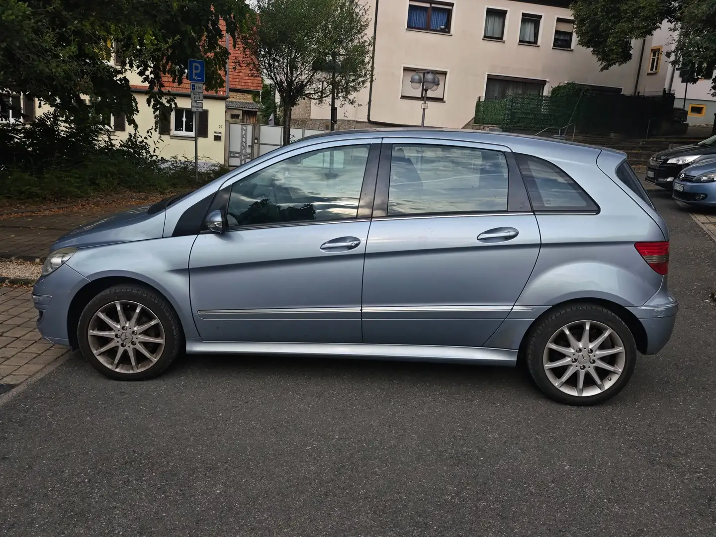Mercedes-Benz B 180 B-Klasse Diesel CDI Silber - 2