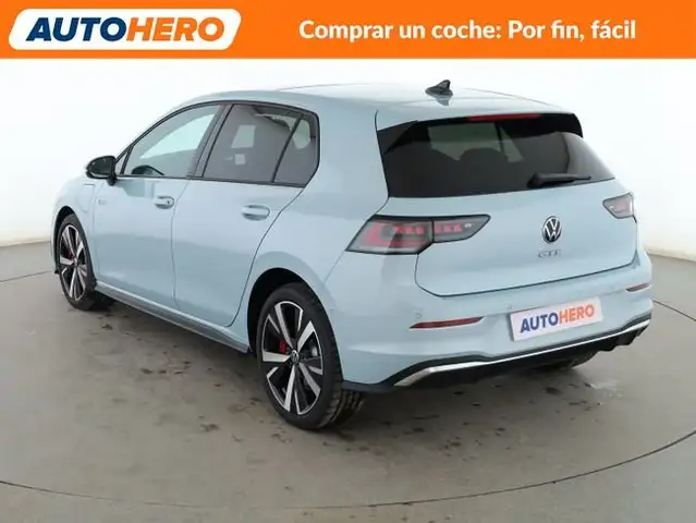 Volkswagen Golf view 4