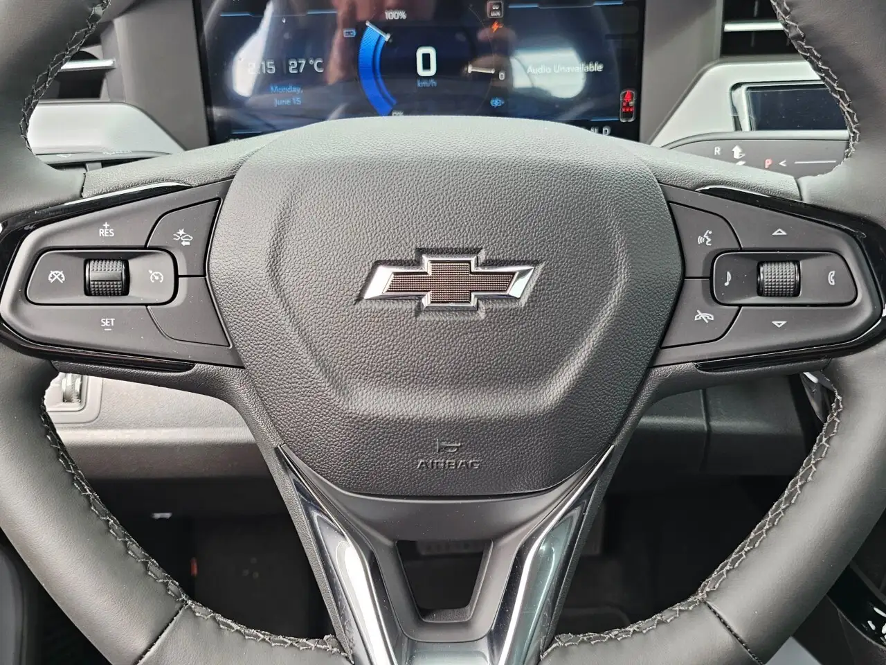 Chevrolet Bolt photo Chevrolet Bolt