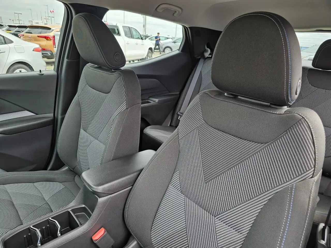 Chevrolet Bolt photo Chevrolet Bolt