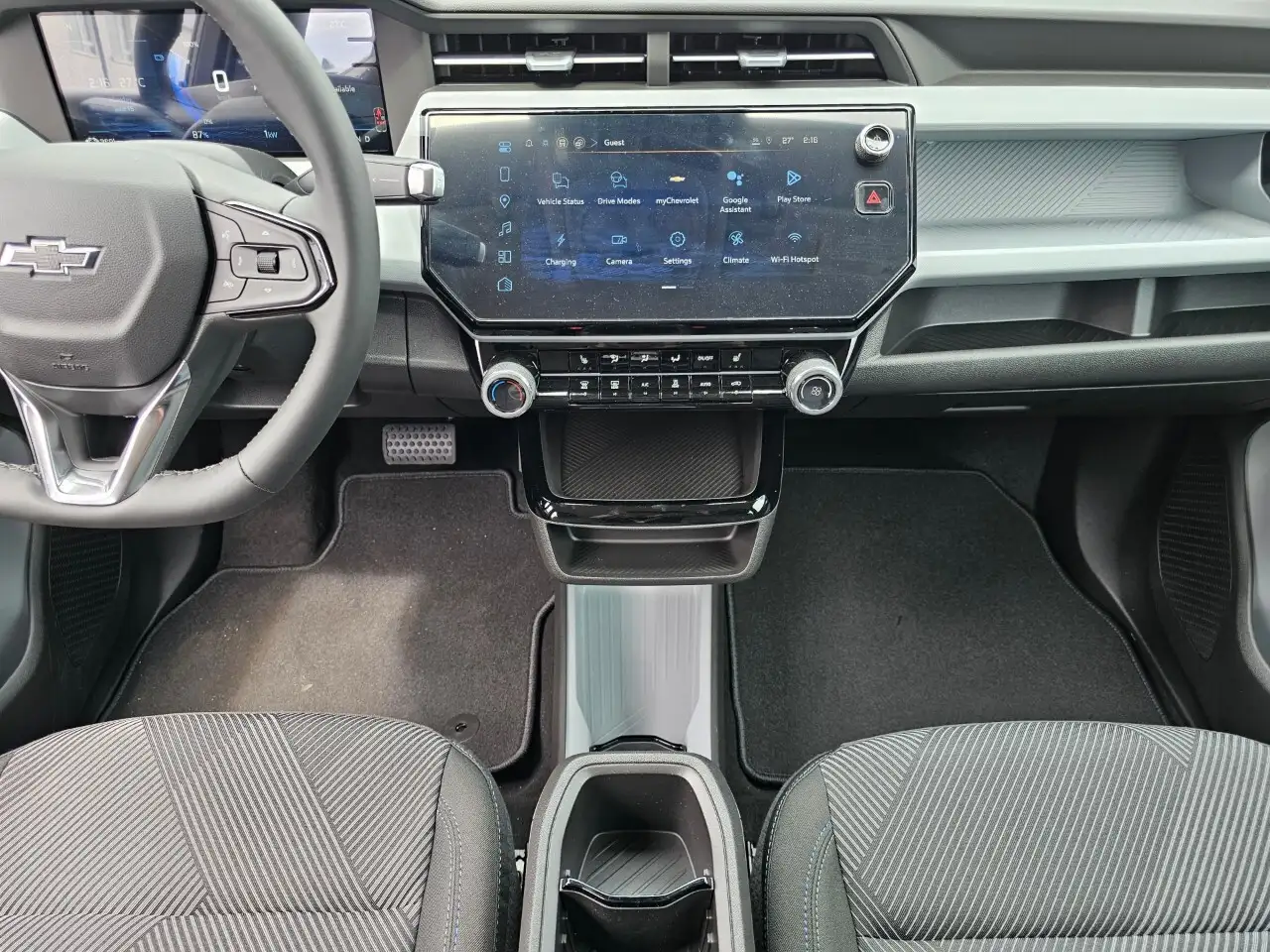 Chevrolet Bolt photo Chevrolet Bolt