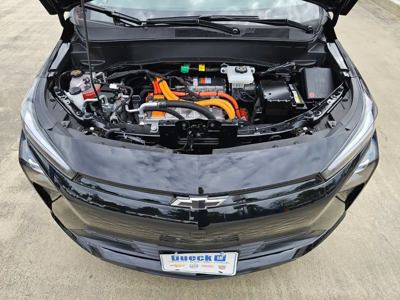 Chevrolet Bolt photo Chevrolet Bolt