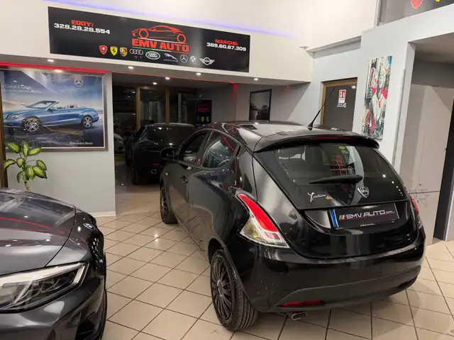 Lancia Ypsilon view 12