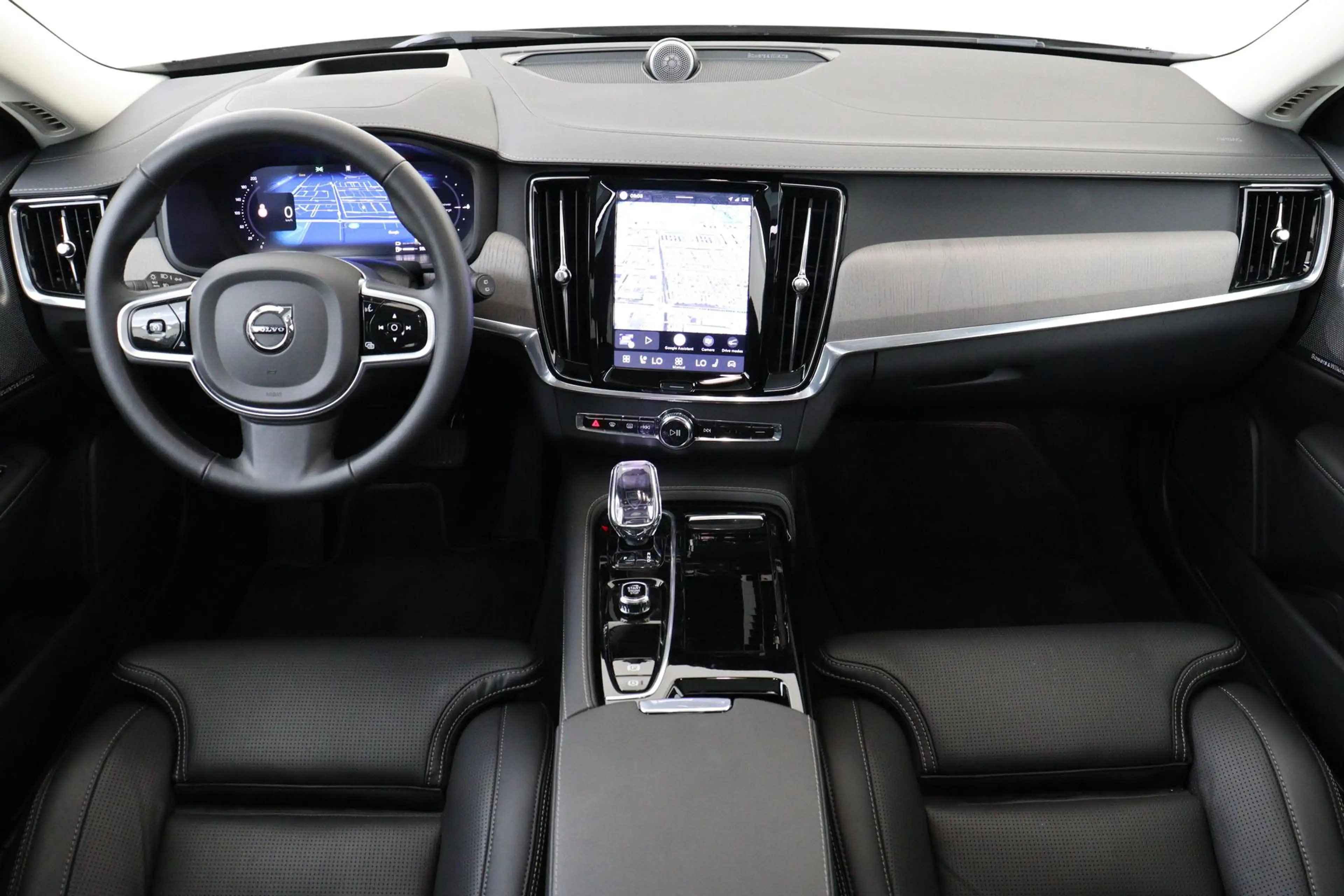 Volvo V90 T8 PLUG-IN HYBRID AWD ULTRA EXECUTIVE EDITION -PAN — photo 4
