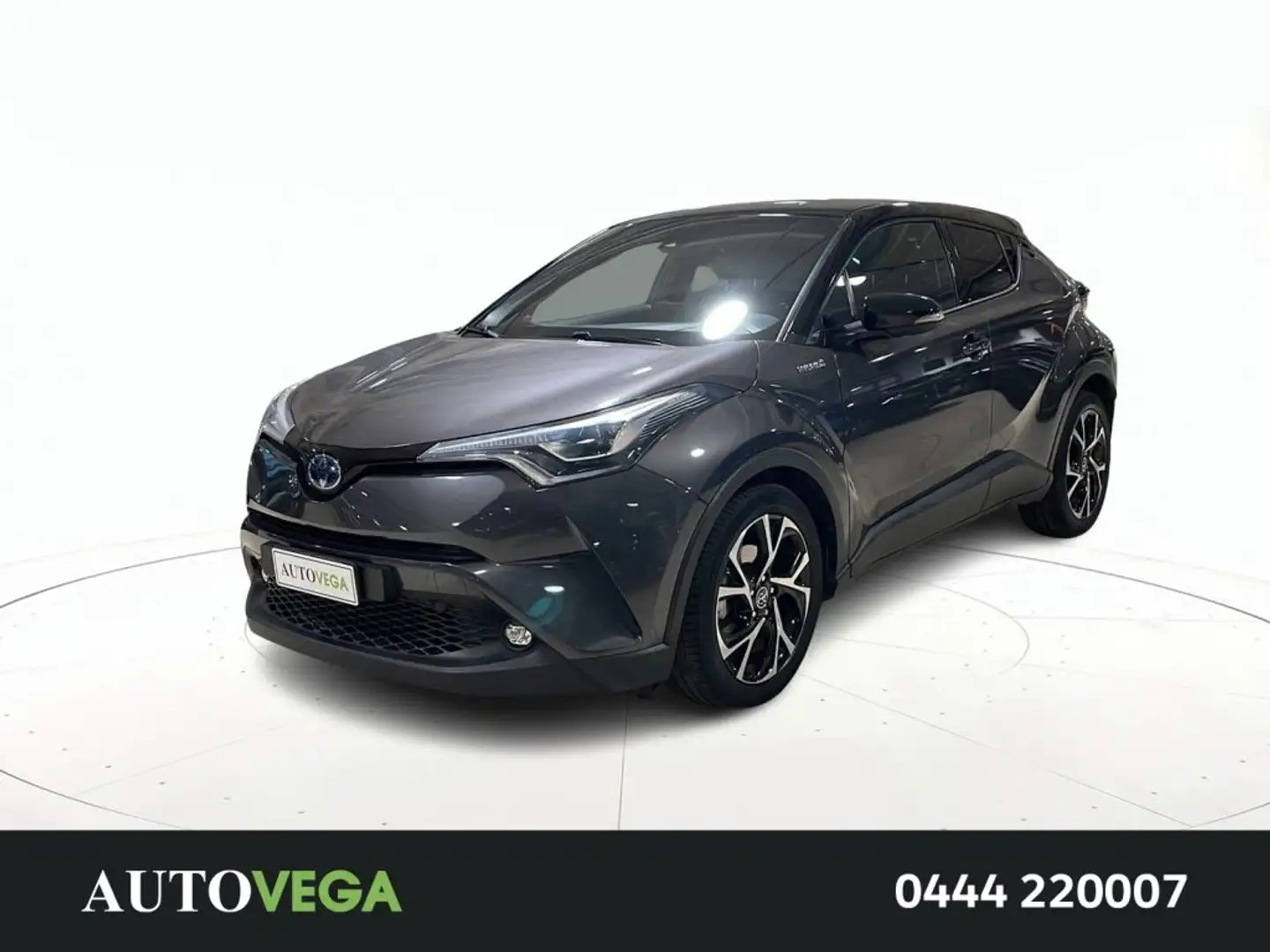 Toyota C-HR 1.8h business 2wd e-cvt - 1