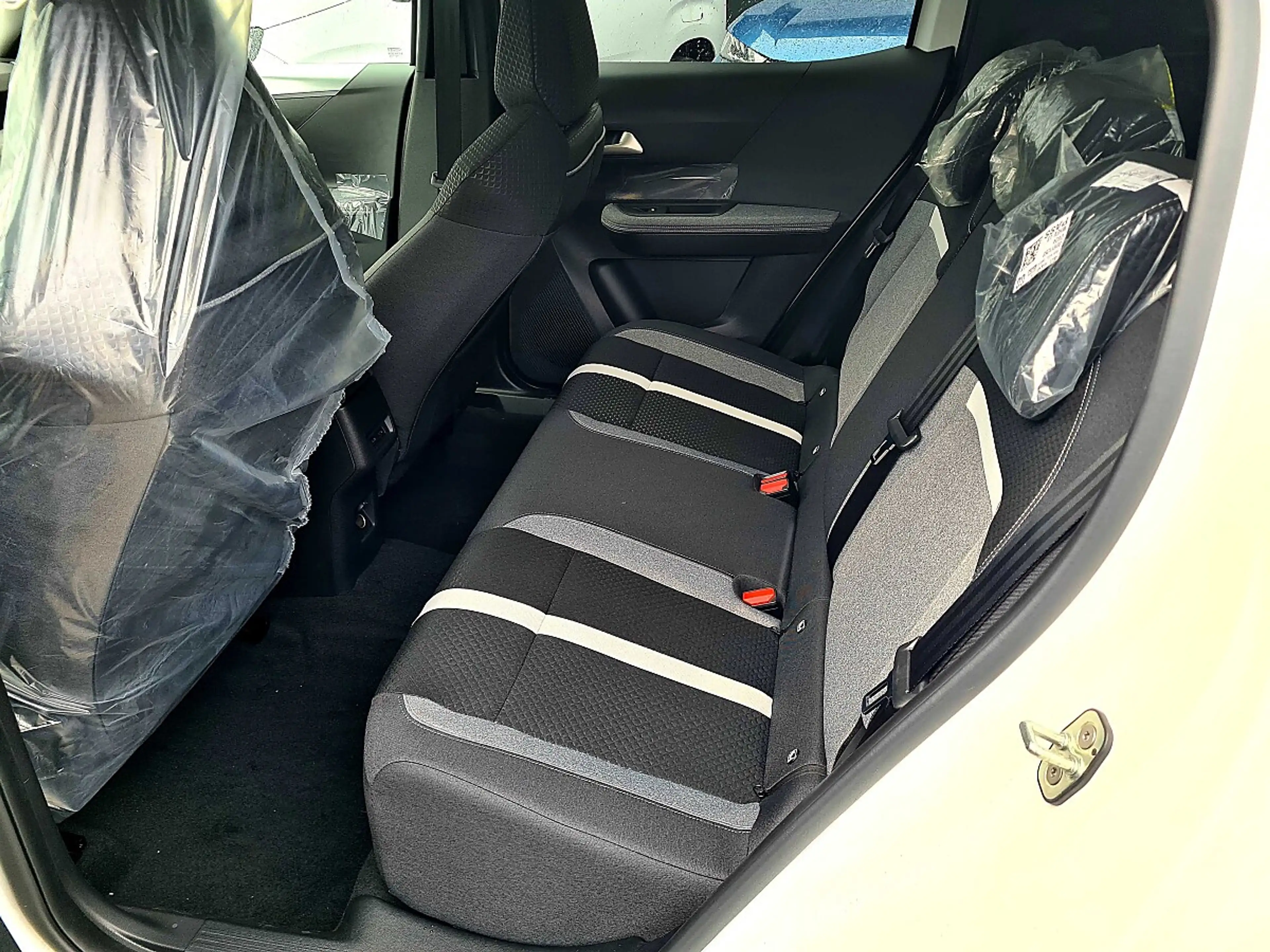 Opel Frontera 1.2 DI MHEV GS Aut. — photo 8