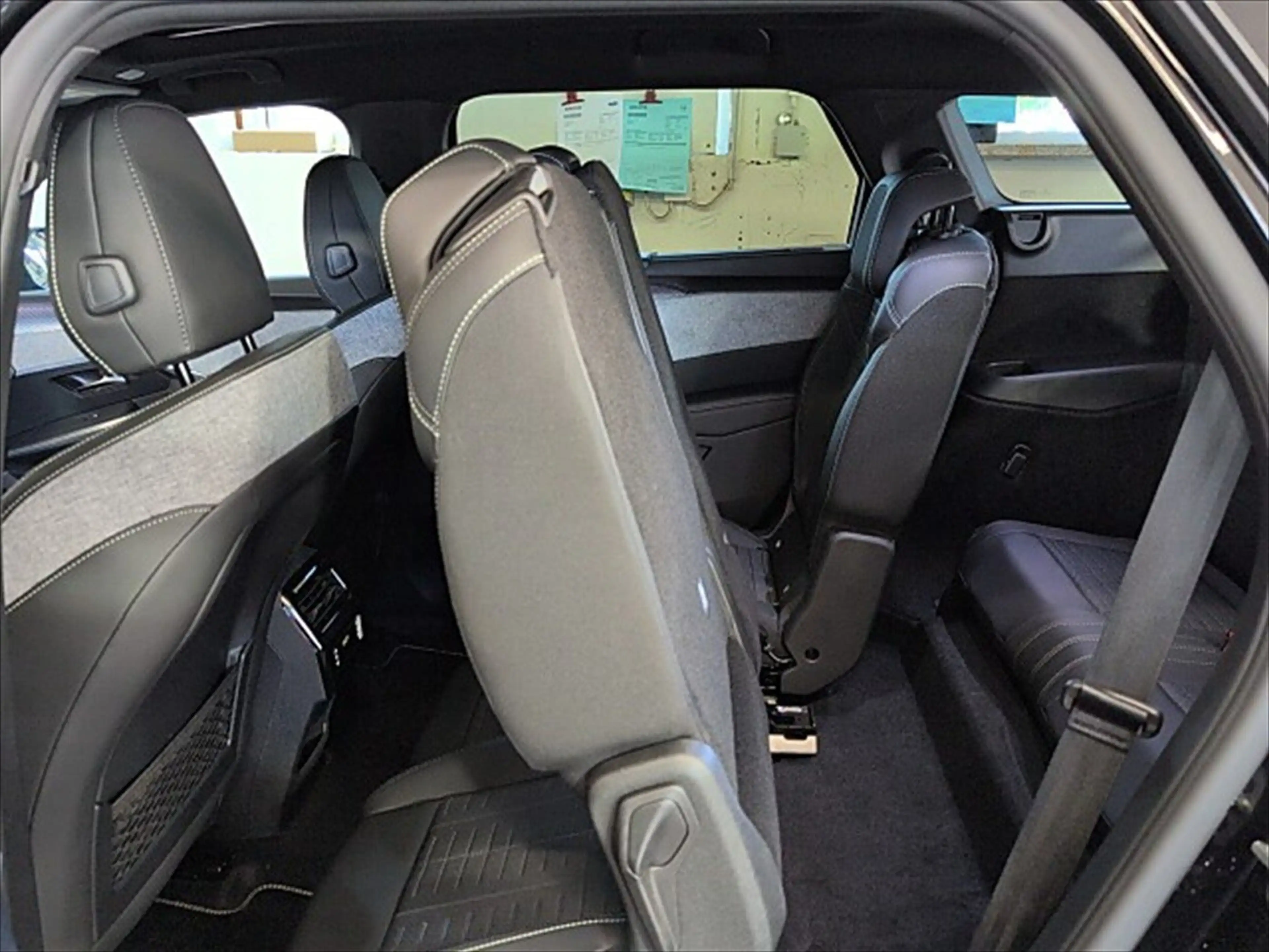 Peugeot 5008 1.2 145 GT ACC LED Navi SHZ 2xKlima Kam. — photo 15