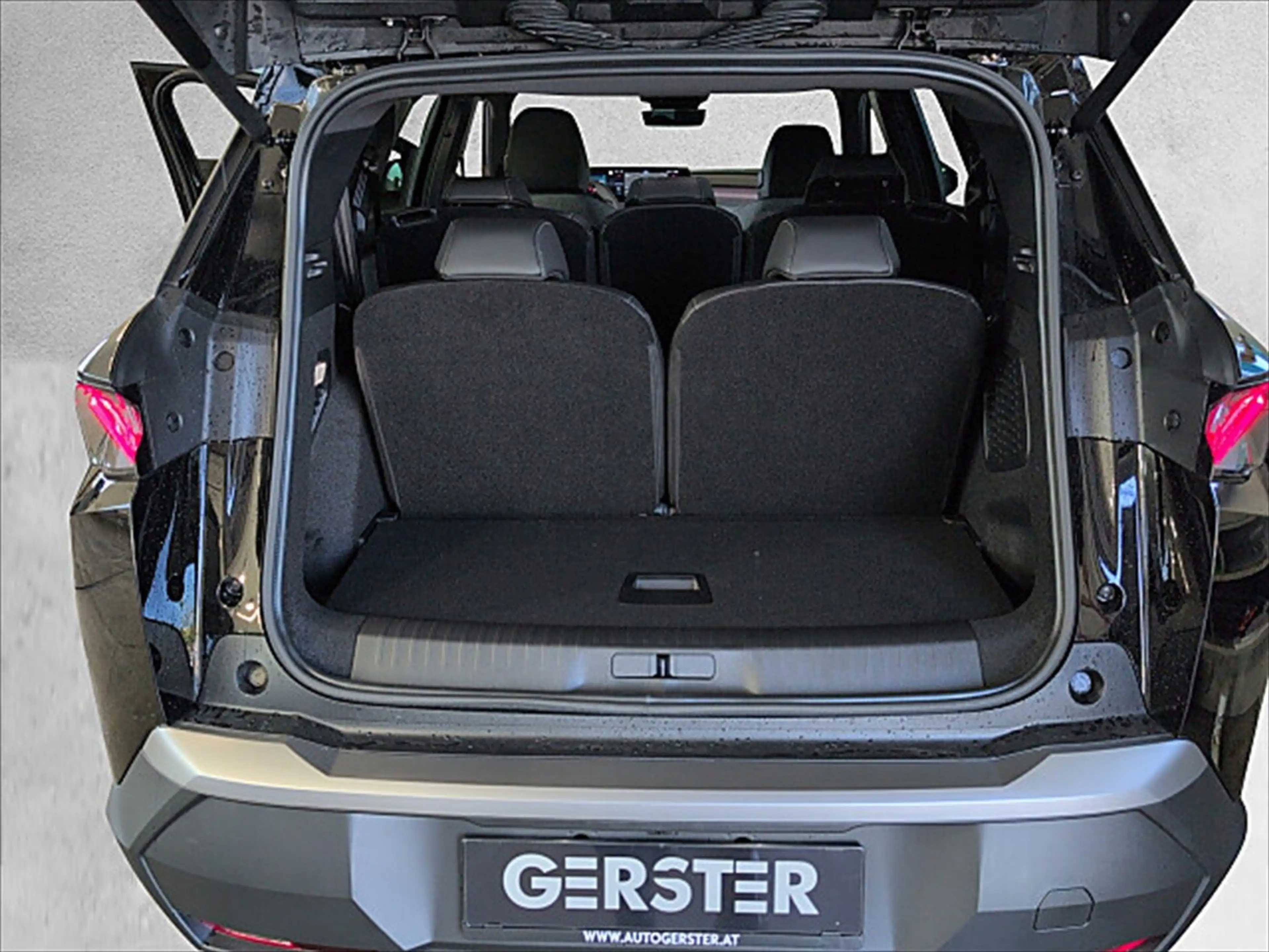 Peugeot 5008 1.2 145 GT ACC LED Navi SHZ 2xKlima Kam. — photo 14