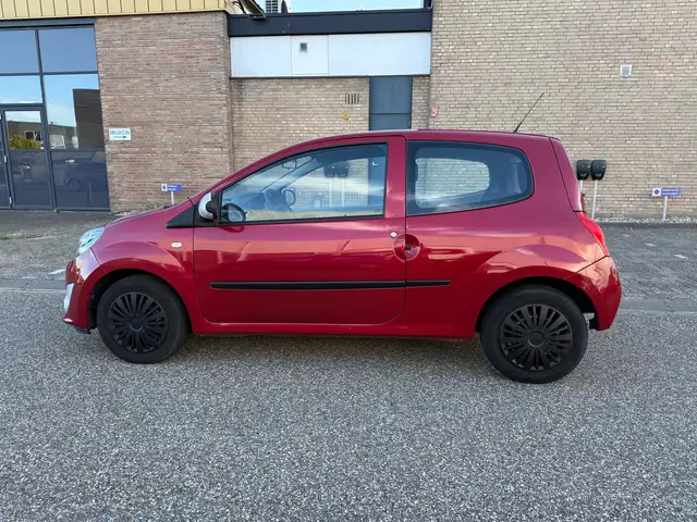 Renault Twingo view 10