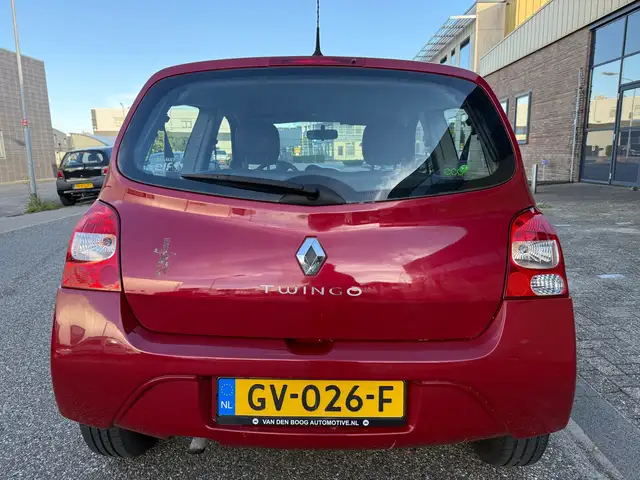 Renault Twingo view 9