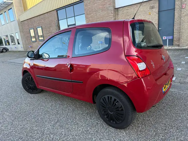 Renault Twingo view 4