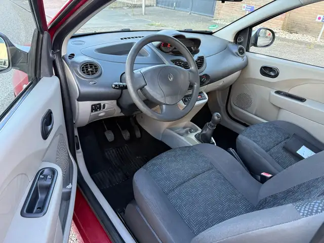 Renault Twingo view 14