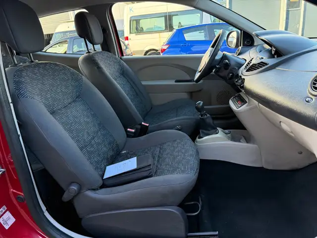 Renault Twingo view 17