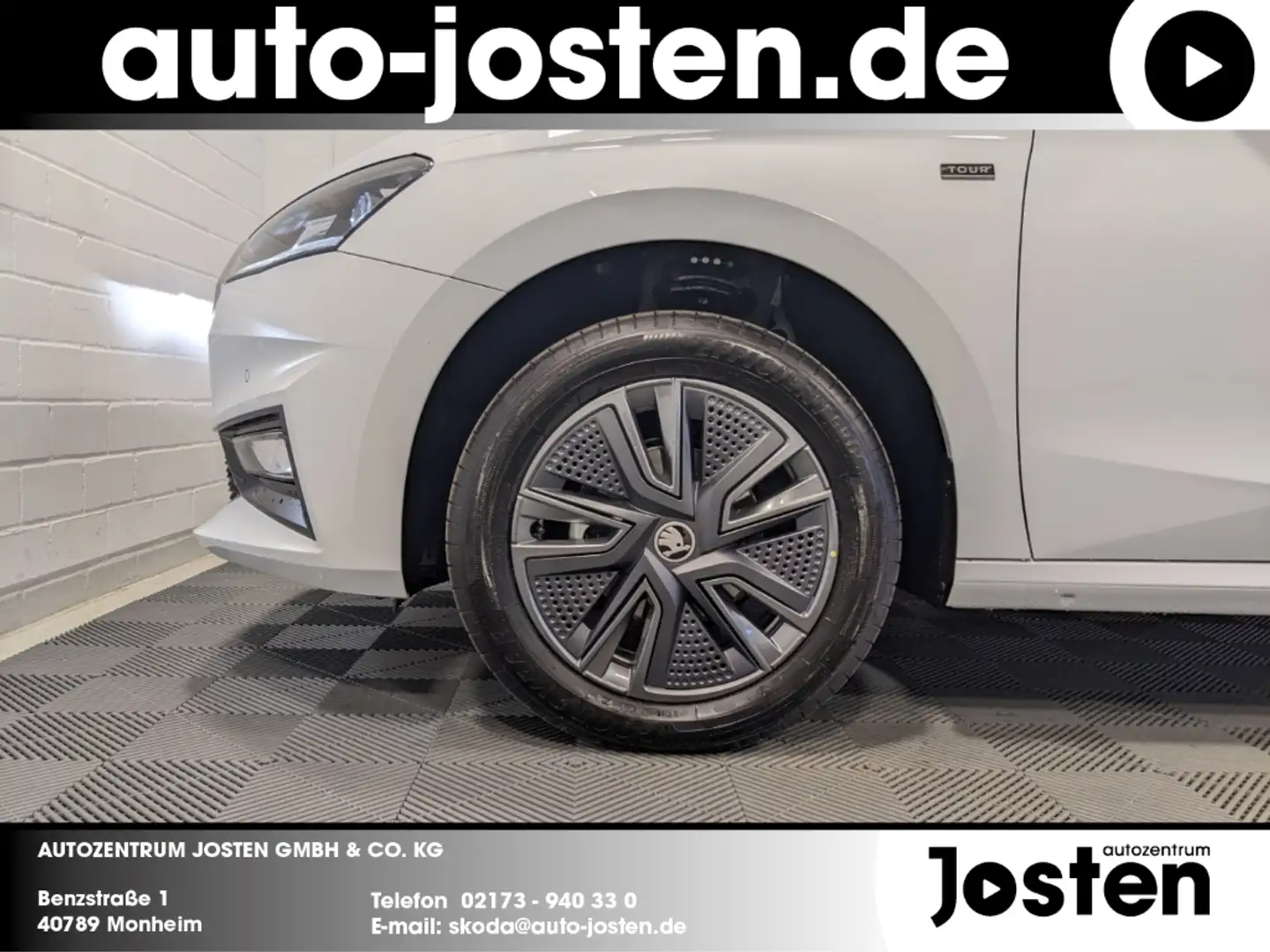 Skoda Fabia Tour 1.0MPI Winterp. Design Selection Lodge Bianco - 2