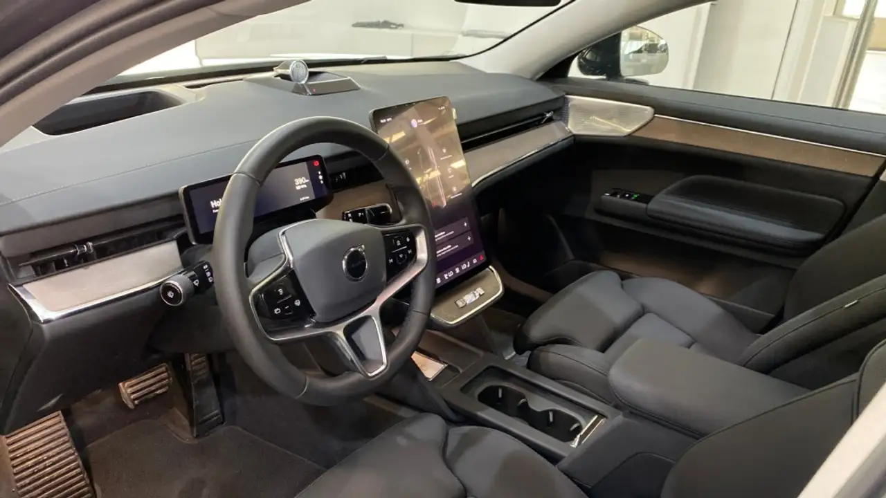 Volvo ES90 2026