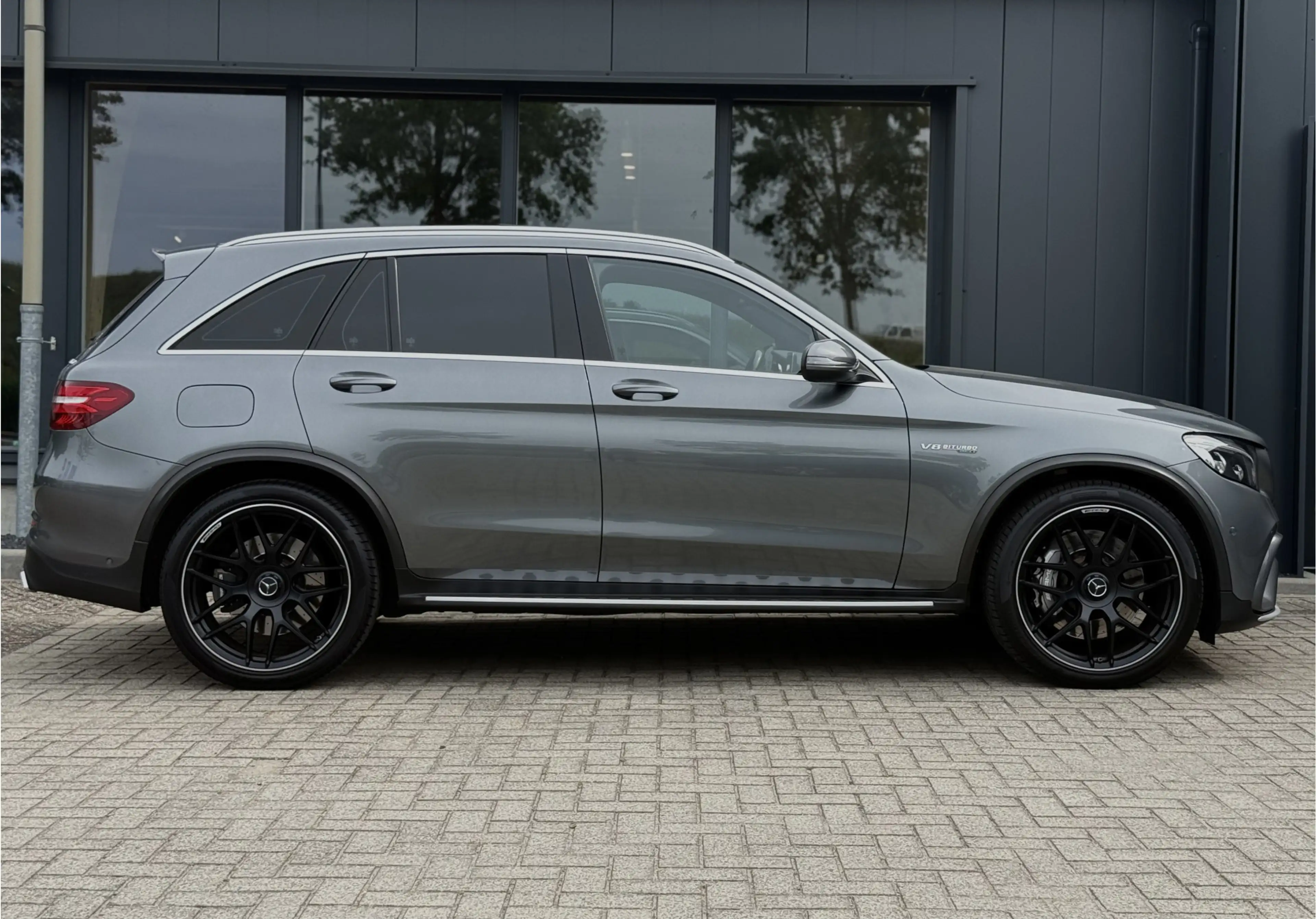 Mercedes-Benz GLC 63 AMG 4MATIC+ Pano — photo 9