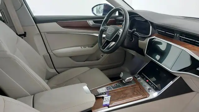 Audi A6 view 9