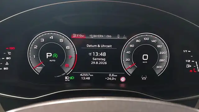 Audi A6 view 11