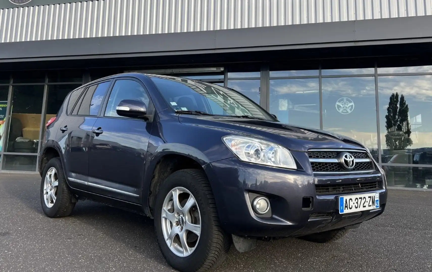 Toyota RAV 4 2.2 L D4D 150 CV Lounge Gris - 2