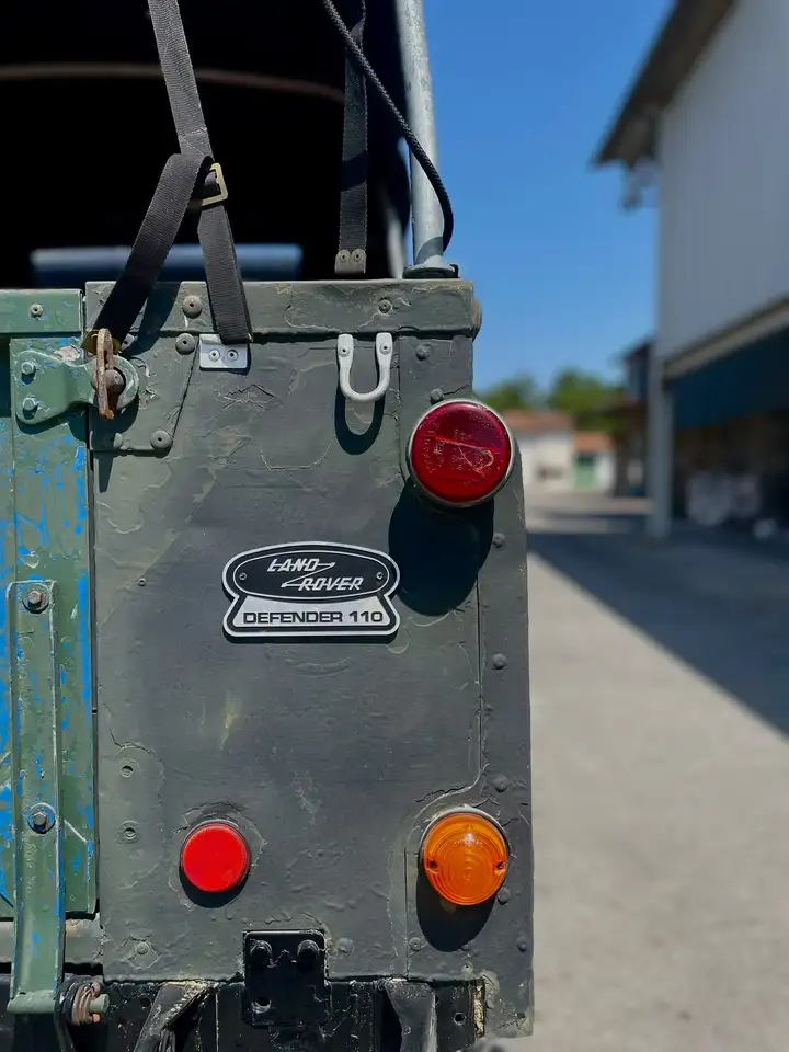 Land Rover Defender 110 2.5 Hard Top, foto 8