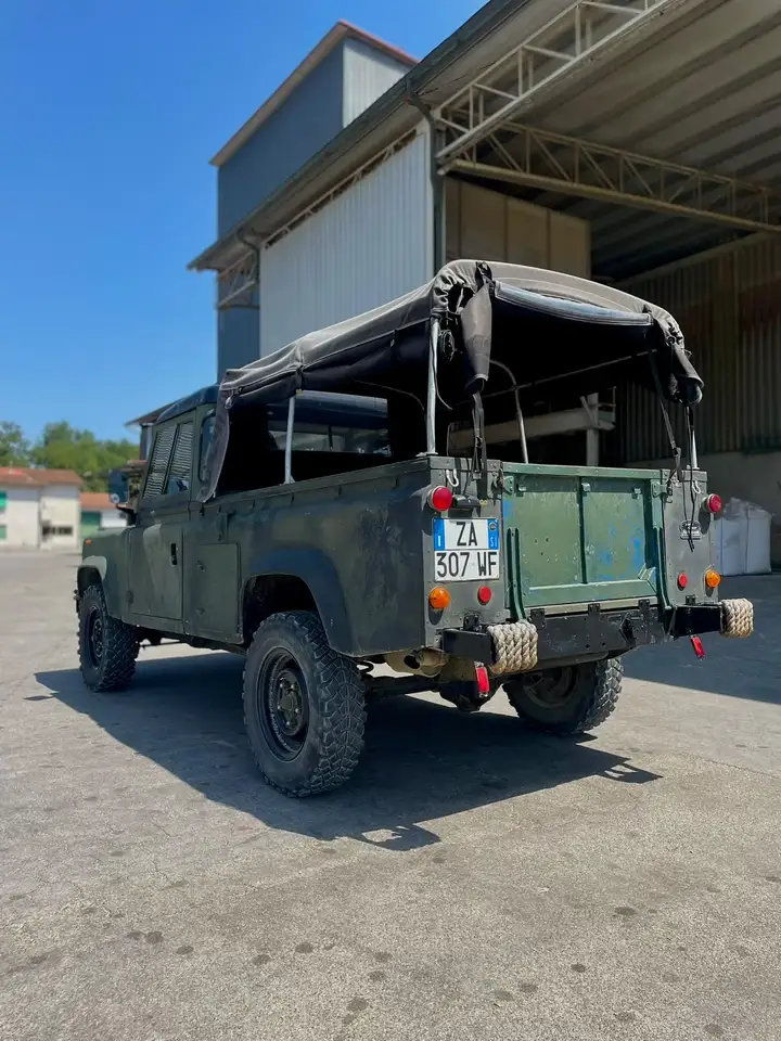 Land Rover Defender 110 2.5 Hard Top, foto 3