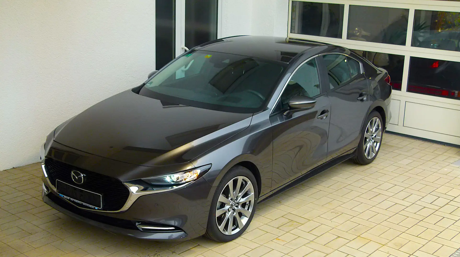 Mazda 3 SKYACTIV-X 2.0 SH-gepflegt, 8-fach, TÜV neu Grau - 1