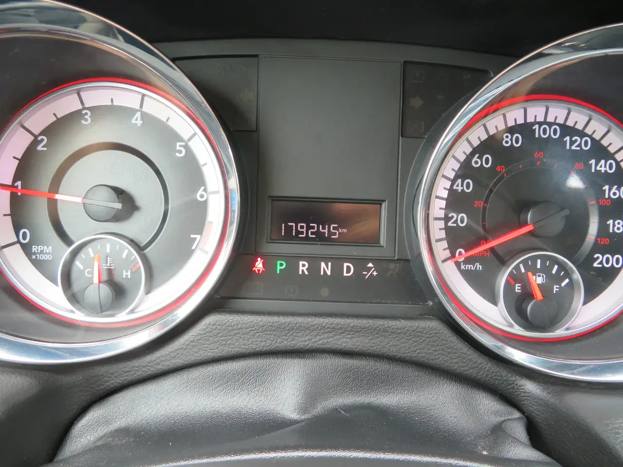 Dodge Grand Caravan снимка Dodge Grand Caravan