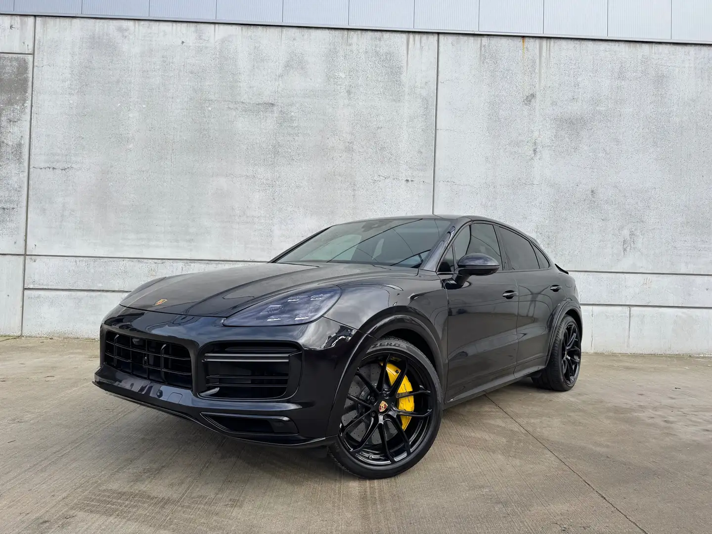 Porsche Cayenne Cayenne Turbo S e-hybride 4.0 V8 Coupé  GT Noir - 1
