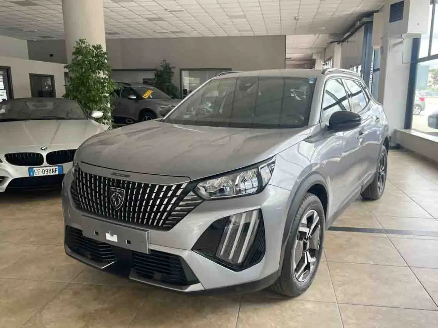 Peugeot 2008 1.2 puretech Allure Argent - 1