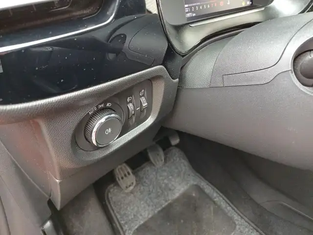 Opel Corsa view 5