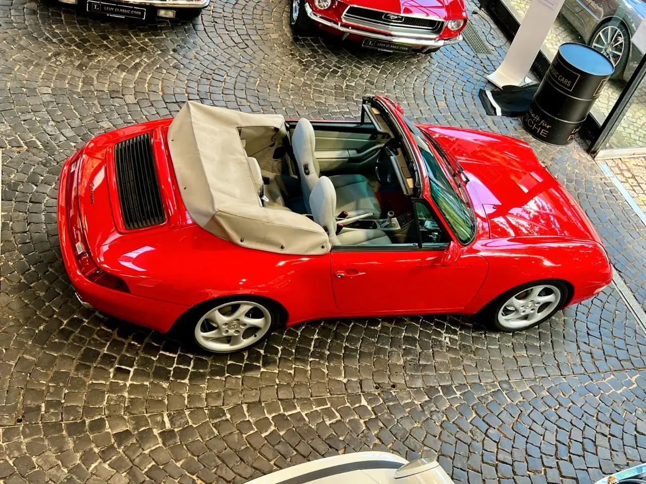 Porsche 993 911 Carrera 2 Cabrio Scheckheft, foto 3