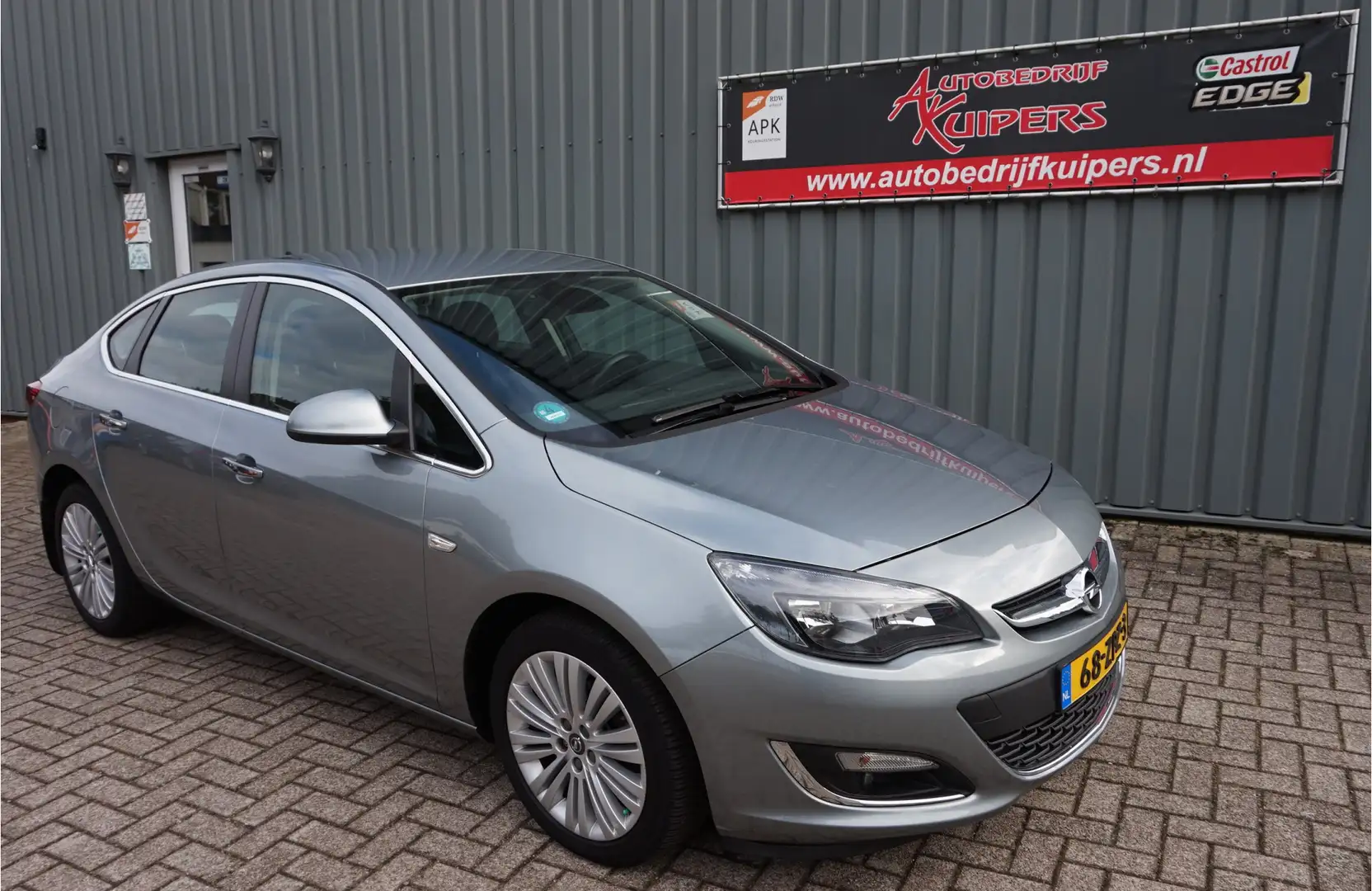 Opel Astra 1.4 Turbo Cosmo Navi.Clima.Lm.velgen.Cruise.Audio Grijs - 1